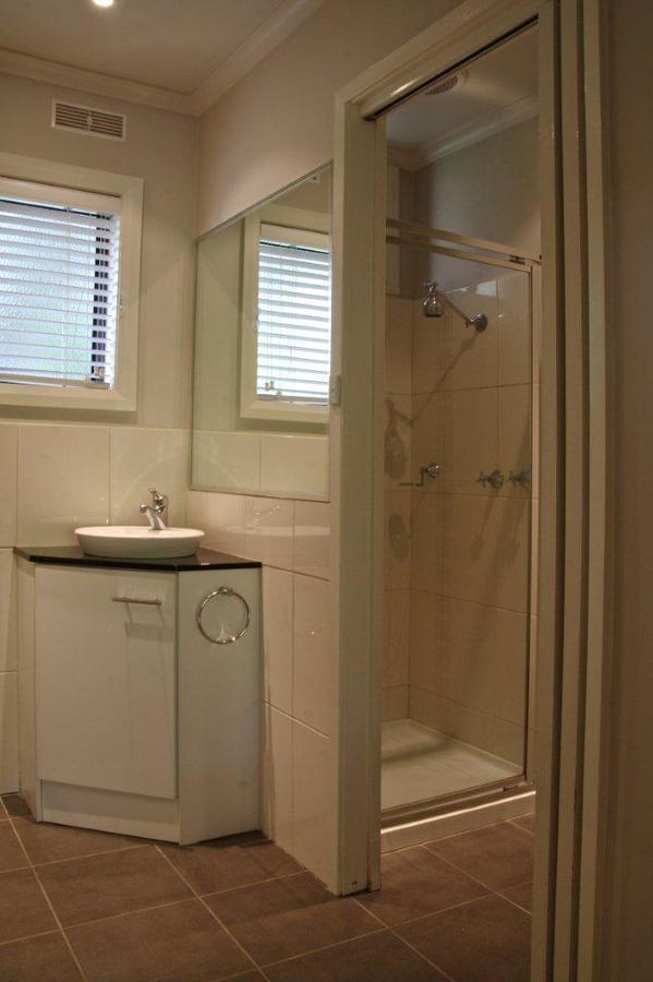 Grevillea Gardens Apartment 3 Bright Ruang foto